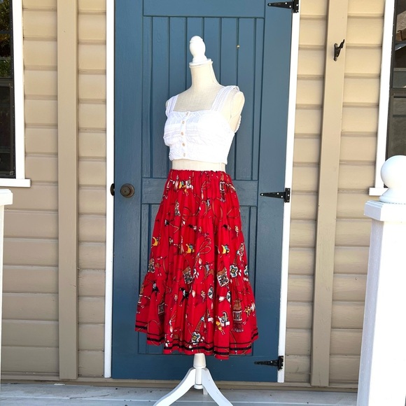 Vintage Native American Indian Theme Red Skirt Women Size Small - Picture 3 of 5